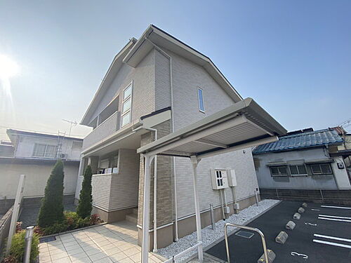 メゾネクレール 2階建