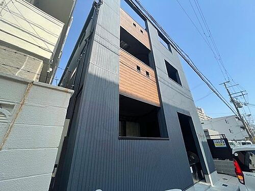 大阪府大阪市住吉区長居１丁目 3階建 築2年1ヶ月