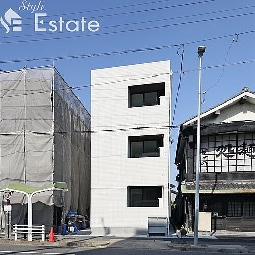 愛知県名古屋市港区十一屋２丁目 3階建 築2年1ヶ月