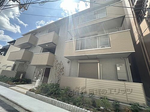 京都府京都市中京区西ノ京南聖町 築1年4ヶ月 3階建