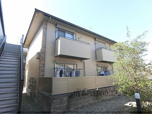 滋賀県東近江市沖野２丁目 賃貸アパート