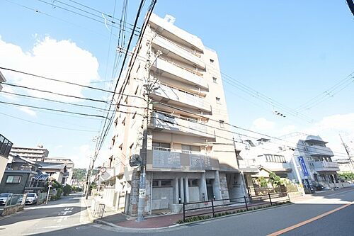 ベルデフラッツ江坂２ 7階建