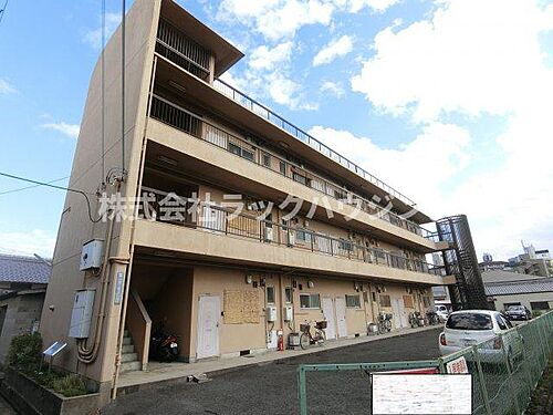 大阪府四條畷市岡山４丁目 3階建 築49年10ヶ月