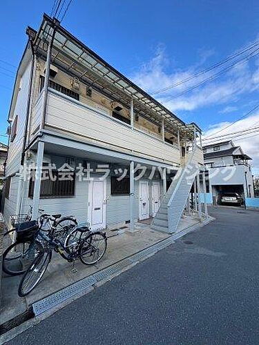 大阪府寝屋川市石津東町 2階建