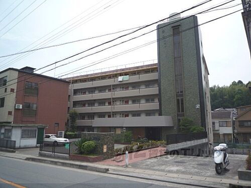 京都府京都市右京区鳴滝宅間町 6階建