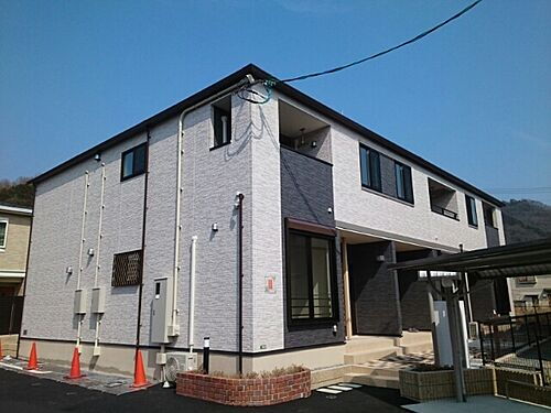 広島県広島市安佐北区深川７丁目 2階建 築4年4ヶ月