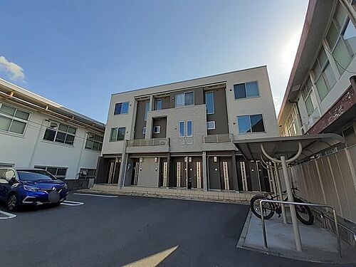 広島県広島市西区井口５丁目 築9年8ヶ月 3階建