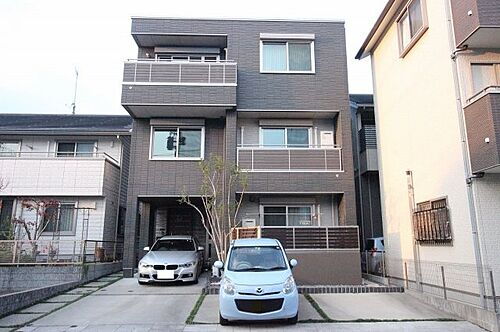 広島県広島市南区上東雲町 築11年8ヶ月 3階建