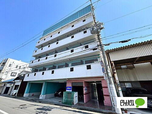 フォースアベニュー