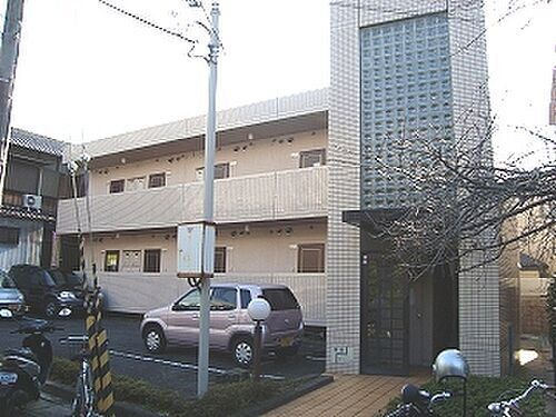 京都府京都市左京区北白川上池田町 2階建