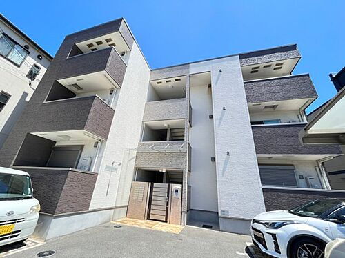 大阪府堺市西区浜寺公園町３丁 3階建 築6年11ヶ月