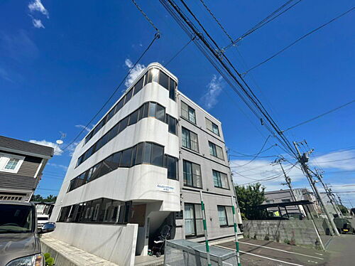 北海道札幌市北区新琴似十一条９丁目 4階建