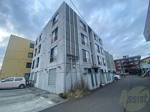北海道札幌市中央区南十三条西６丁目 4階建 築18年10ヶ月