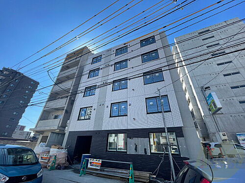北海道札幌市豊平区豊平三条３丁目 5階建 築1年3ヶ月