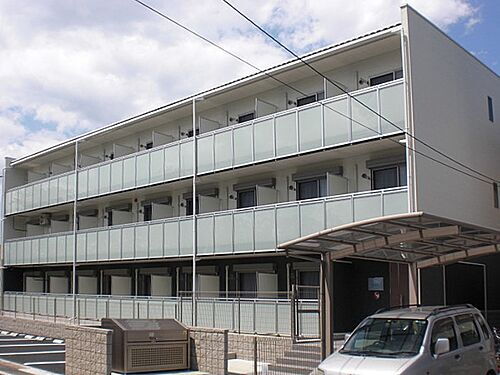 埼玉県坂戸市仲町 3階建