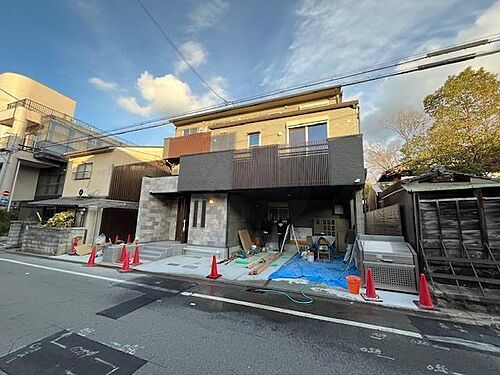 京都府京都市伏見区深草寺内町 3階建 築1年未満