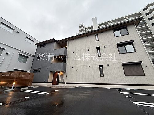 ヌーベル・ヴィー侍従池