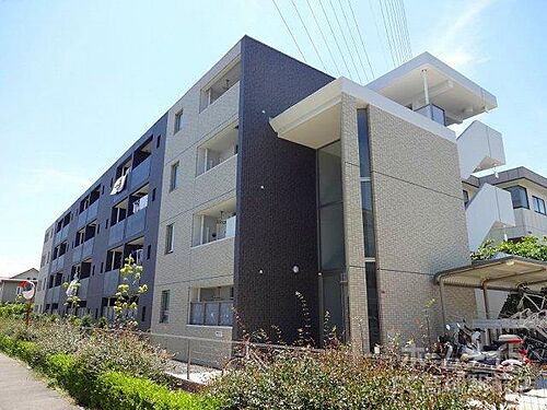 大阪府高槻市芝生町３丁目 築10年10ヶ月 4階建