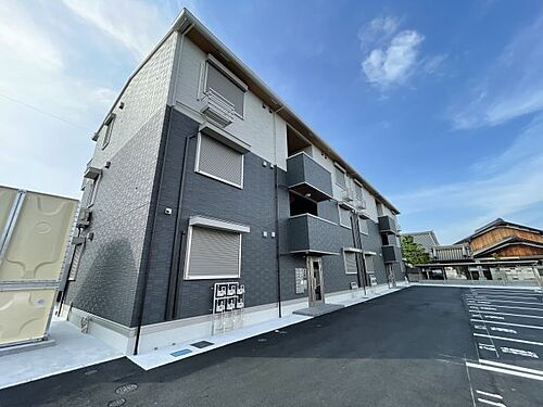 滋賀県甲賀市水口町八坂 3階建 