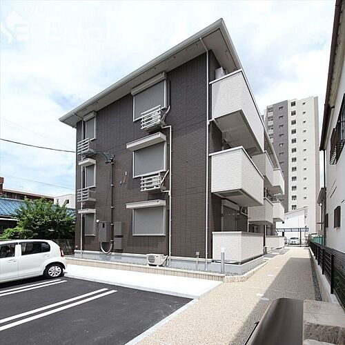愛知県名古屋市千種区竹越１丁目 3階建