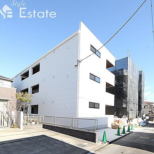 愛知県名古屋市守山区鳥羽見２丁目 3階建 築1年未満