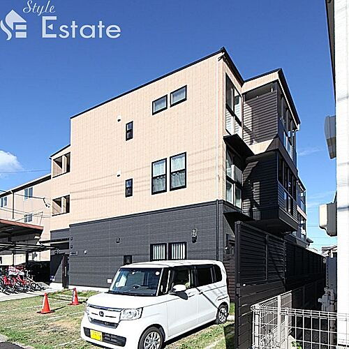 愛知県名古屋市西区中小田井２丁目 3階建 築5年8ヶ月