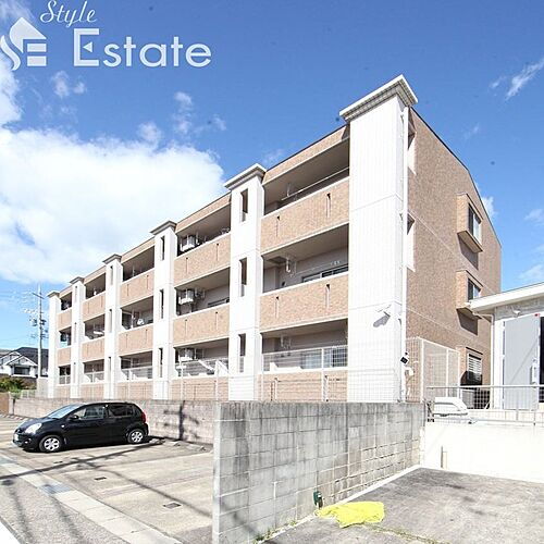 愛知県名古屋市守山区下志段味１丁目 3階建 築17年11ヶ月