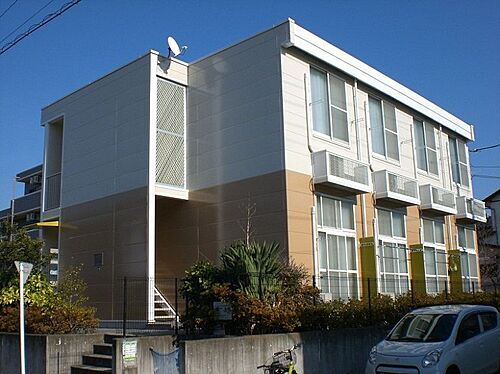 神奈川県逗子市桜山３丁目 2階建 築21年3ヶ月