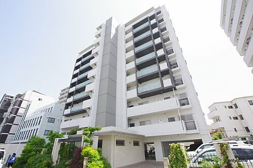 アンフィニ江坂ガーデン 10階建