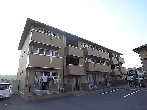 兵庫県たつの市揖保川町山津屋 3階建 築17年3ヶ月