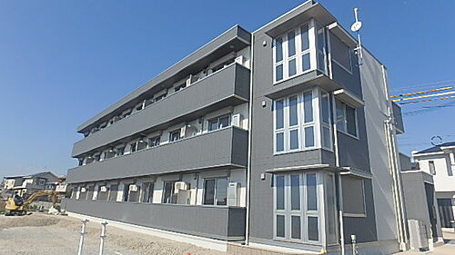 兵庫県加古川市野口町古大内 3階建 築4年10ヶ月