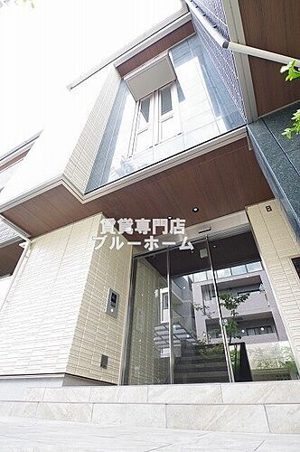 大阪府堺市堺区向陵中町１丁 3階建 築5年9ヶ月