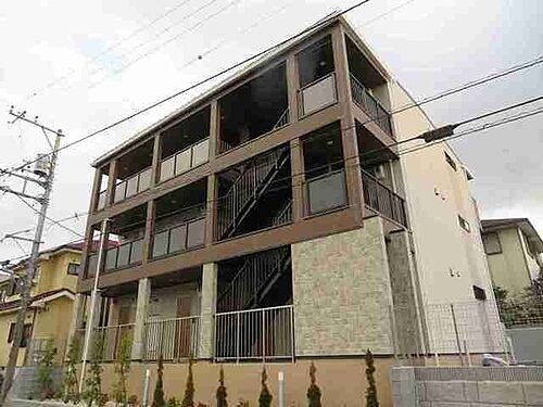 東京都八王子市小比企町 3階建 築2年5ヶ月