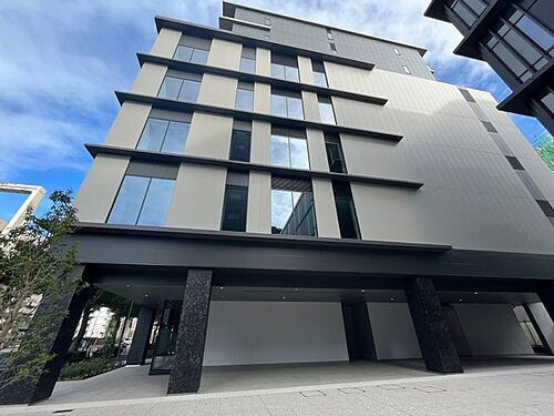 東京都新宿区東五軒町 賃貸マンション