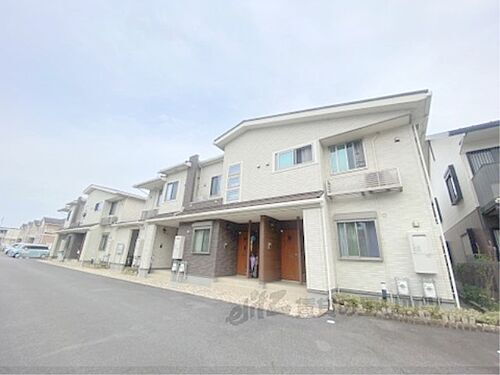 滋賀県大津市大萱４丁目 築10年5ヶ月 2階建