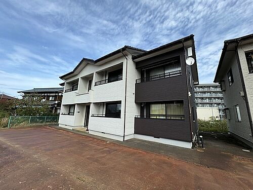 新潟県新発田市緑町２丁目 2階建 築26年6ヶ月