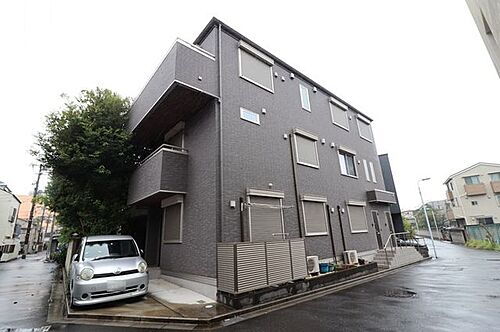 東京都台東区根岸３丁目 3階建 築8年10ヶ月