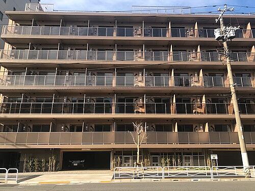 東京都江東区辰巳１丁目 6階建 築5年9ヶ月