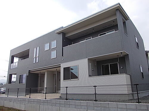 鹿児島県薩摩川内市五代町 2階建 築10年7ヶ月