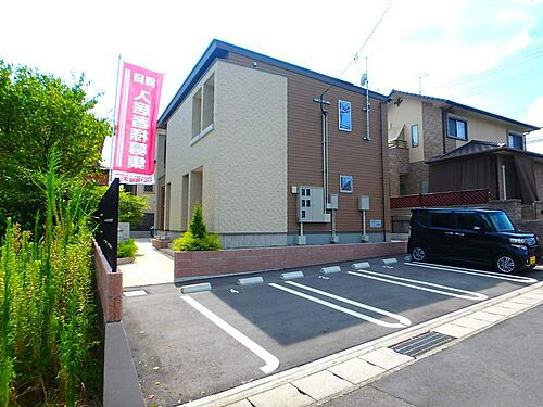 鹿児島県鹿児島市西紫原町 2階建