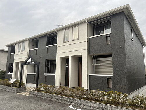 兵庫県三木市加佐 築11年 2階建