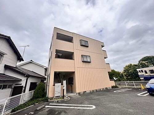 兵庫県加西市北条町北条 3階建