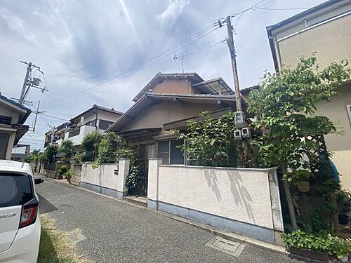 兵庫県姫路市飾磨区三宅３丁目 2階建