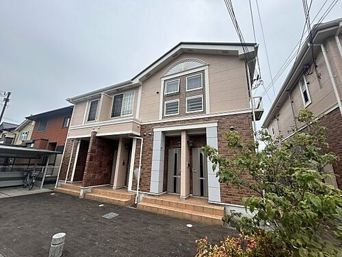 兵庫県姫路市玉手１丁目 2階建