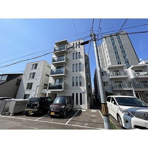 北海道札幌市中央区南十五条西７丁目 5階建 築3年6ヶ月