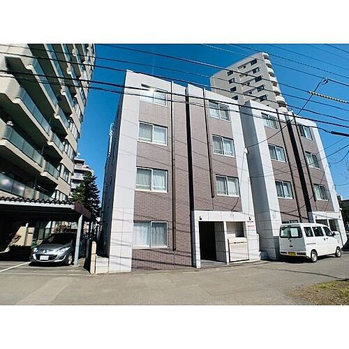 北海道札幌市中央区南三条西２７丁目 4階建 築10年5ヶ月