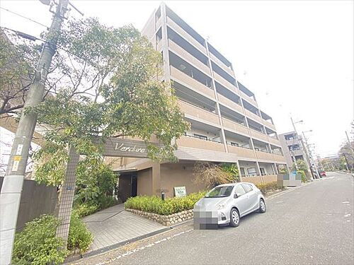 大阪府茨木市美沢町 6階建