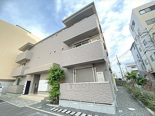 大阪府茨木市舟木町 3階建 築4年8ヶ月