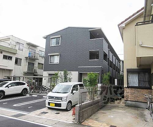 滋賀県大津市中庄１丁目 3階建