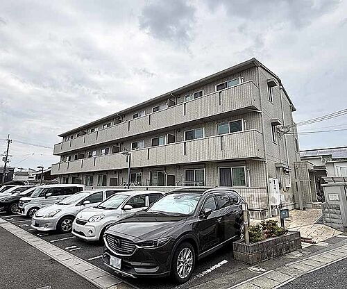 滋賀県大津市大萱６丁目 築14年6ヶ月 3階建